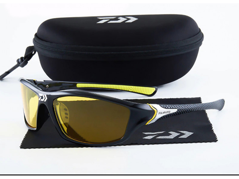 Поляризационные солнцезащитные очки, футляр и протирка Daiwa
